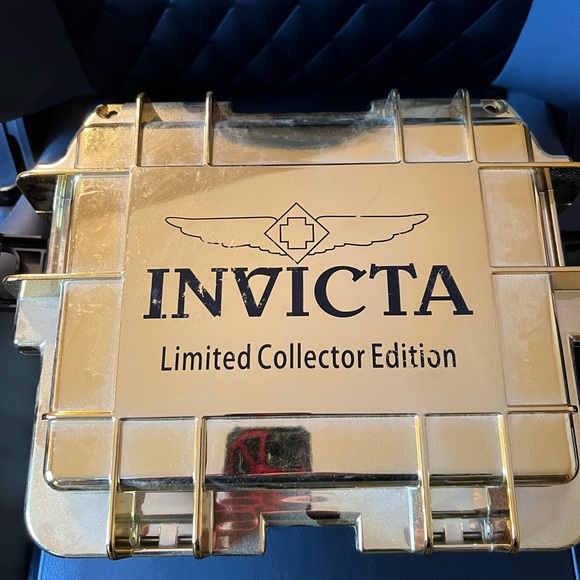 Invicta limited edition pro diver with gold 3 slot limited edition gold case - Picture 5 of 5